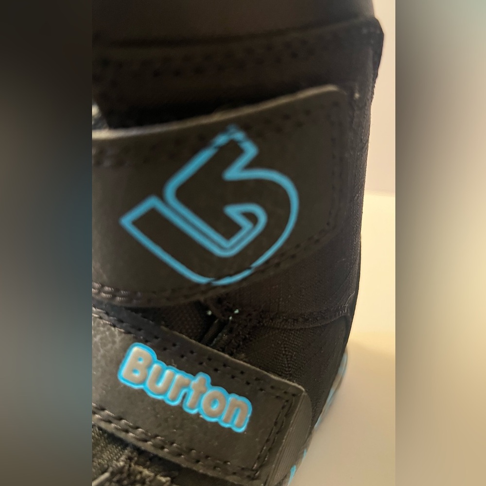 Burton Mini-Grom Kids Snowboard Boots in Black/Blue/Gray, Size 12C - Picture 7 of 13